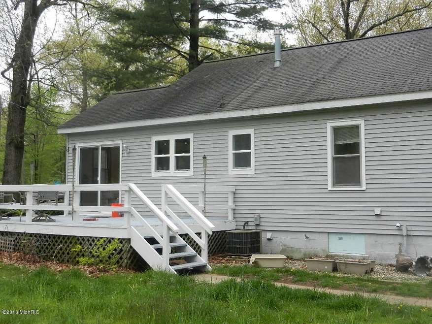 13061 Groman St, New Buffalo, MI 49117 - photo 1