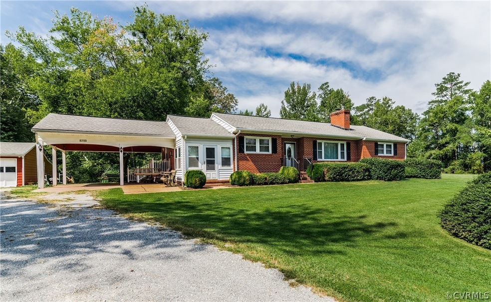 Welcome to 8200 Poindexter Dr!!
