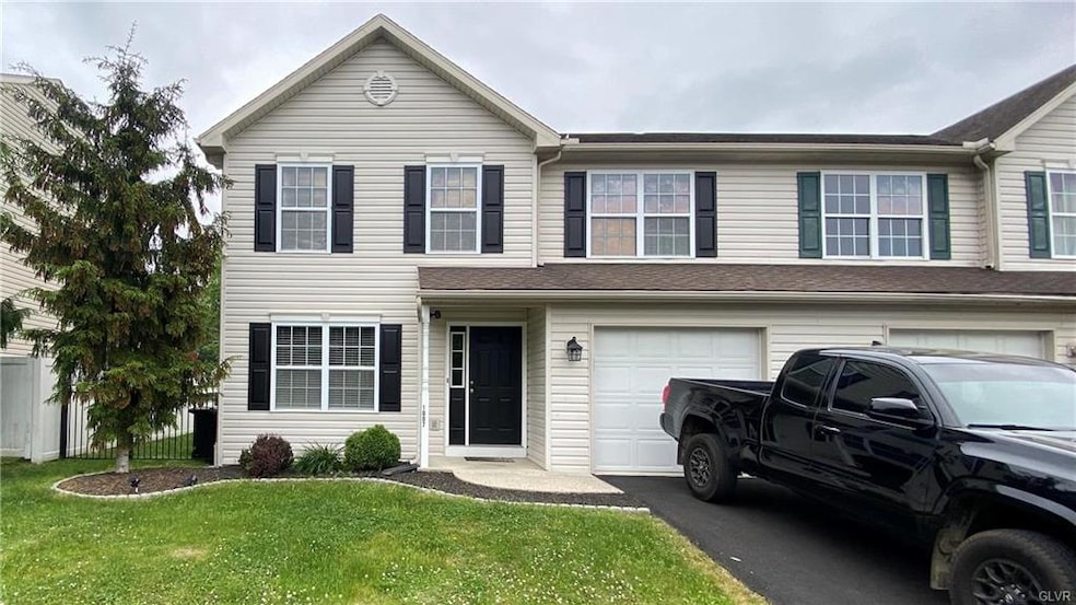 1007 Lily Ln, Temple, PA 19560 - photo 1