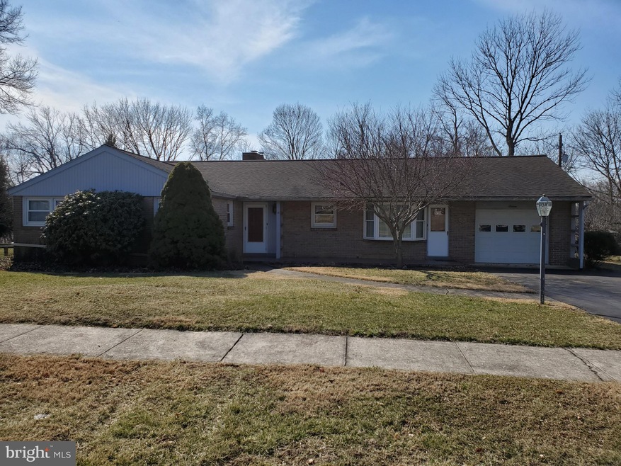 16 Morgan Cir, Morgantown, PA 19543 - photo 1