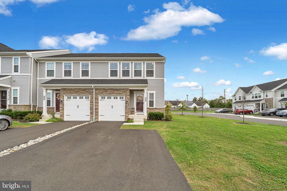 1523 Emily Ct, Hatfield, PA 19440 - photo 1