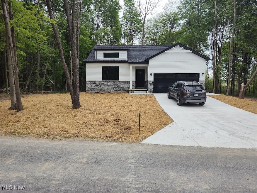 1337 Lake Vue Dr, Roaming Shores, OH 44085 - photo 1