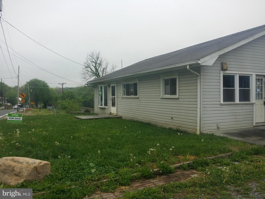 229 Knoxville Rd, Knoxville, MD 21758 - photo 1