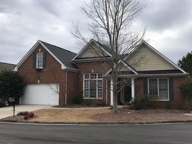 490 Sydney Walkcul-de-sac home in Alpharetta