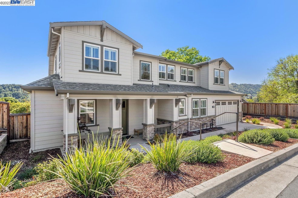 Sold $2,250,000 • Co-Listing Agent