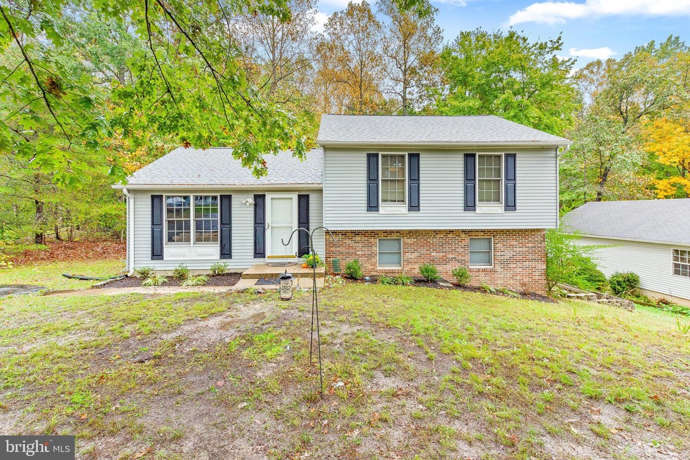 12050 Susan Ln, Lusby, MD 20657 - photo 1