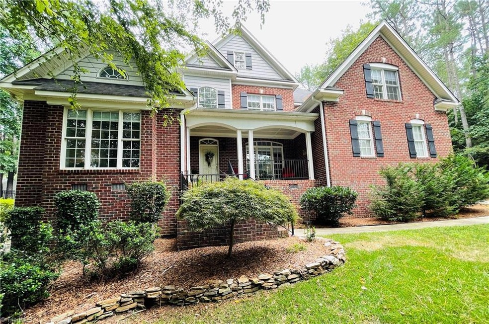 All brick, private lot in Polo Farms.  NEW carpet