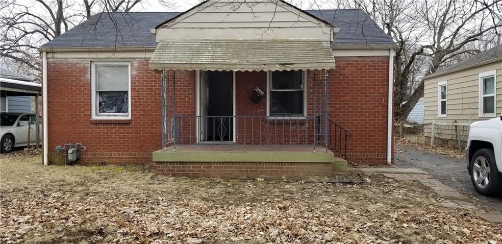 1927 N Drexel Ave, Indianapolis, IN 46218 - photo 1