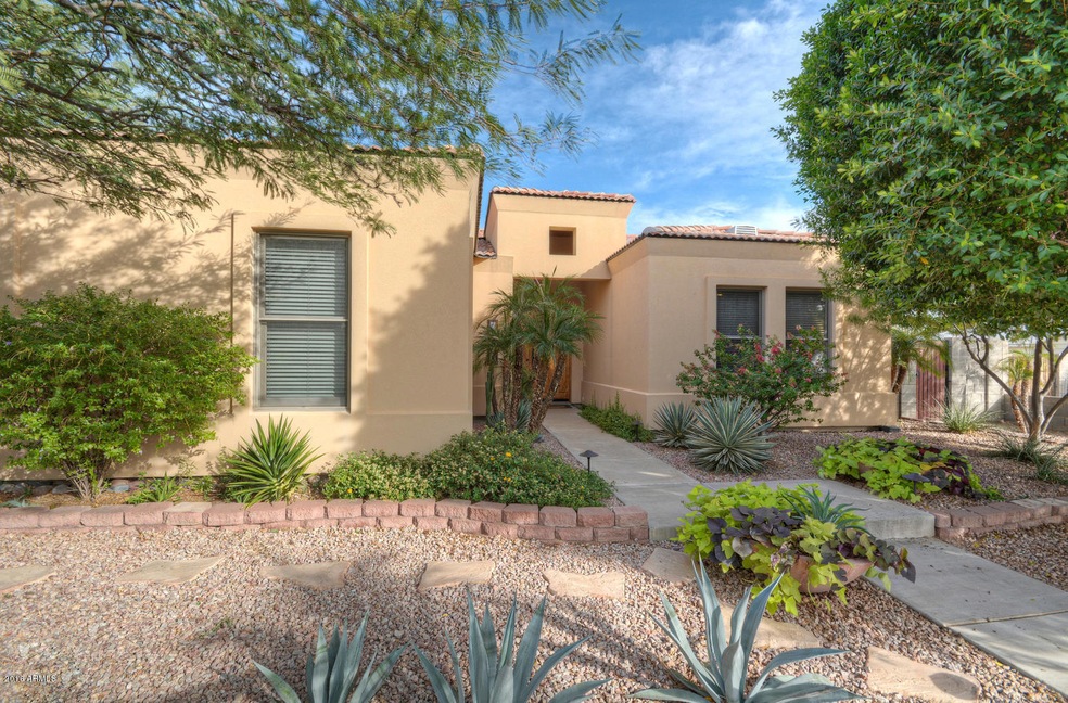 7747 N 13th Pl Phoenix AZ-large-002-25-E