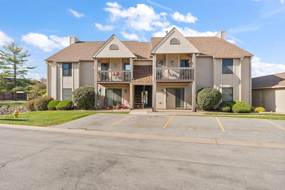 3501 Timberbridge Dr unit F, Valparaiso, IN 46383 - photo 1
