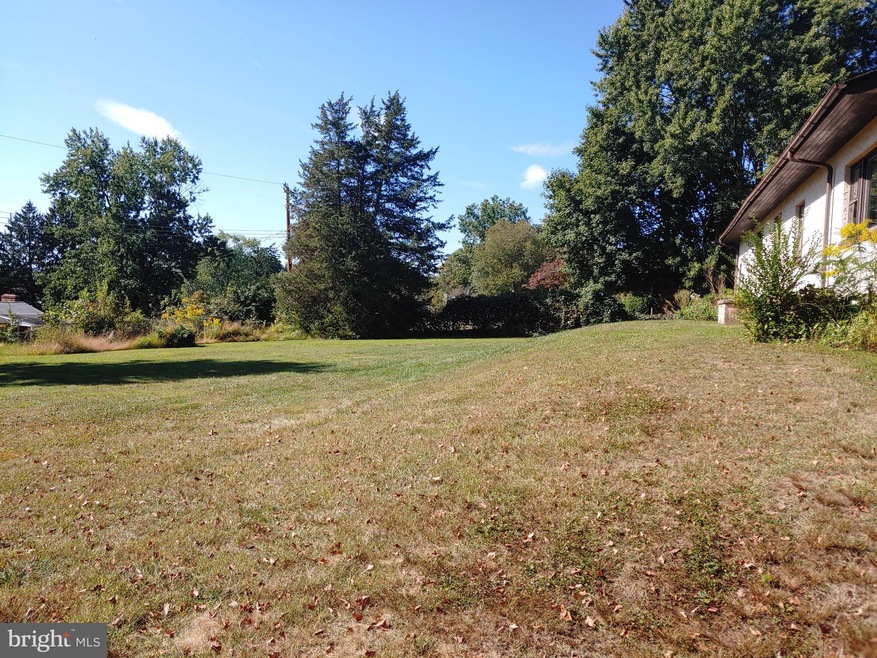 40 E Hillcrest Ave, Chalfont, PA 18914 - photo 1