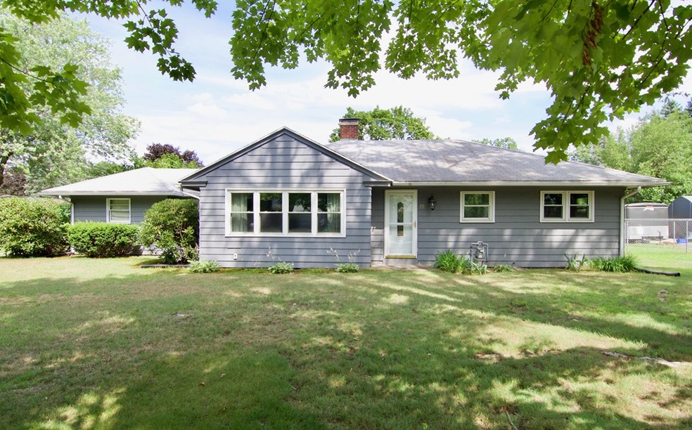 79 Jeffrey Rd, Springfield, MA 01119 - photo 1