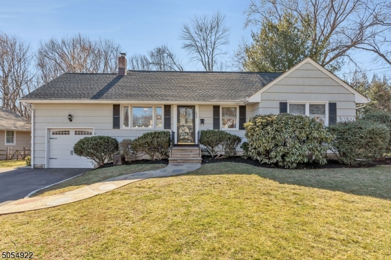 1826 Chapel Rd, Scotch Plains, NJ 07076 - photo 1