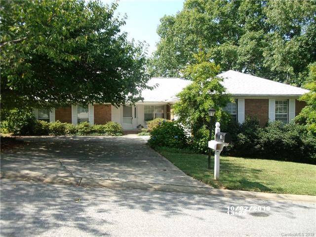 3 Clubhouse Ct, Asheville, NC 28803 - photo 1