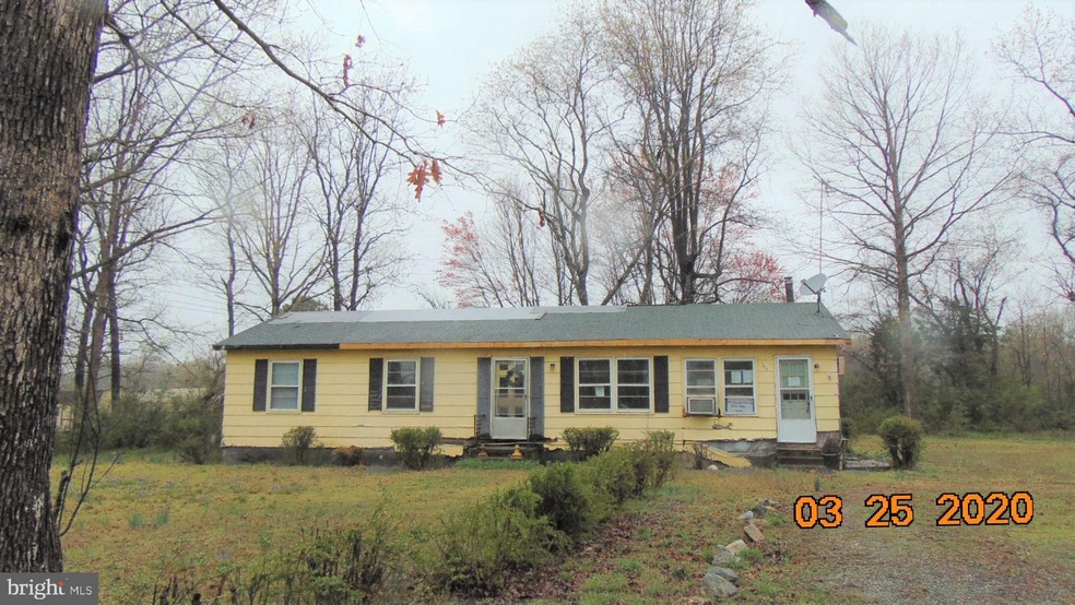 144 Rappahannock Rd, Colonial Beach, VA 22443 - photo 1