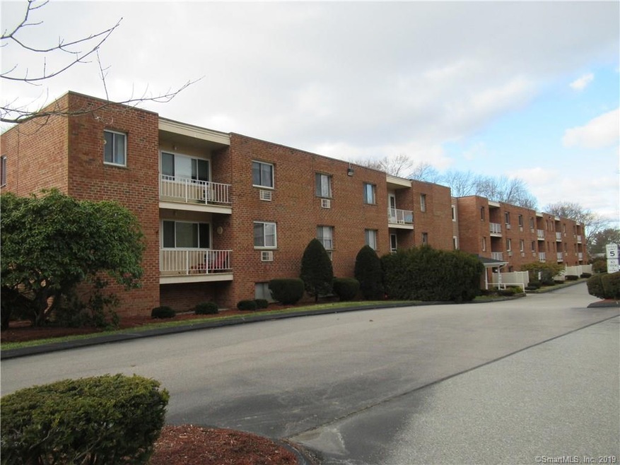 Westridge Gardens Condominiums