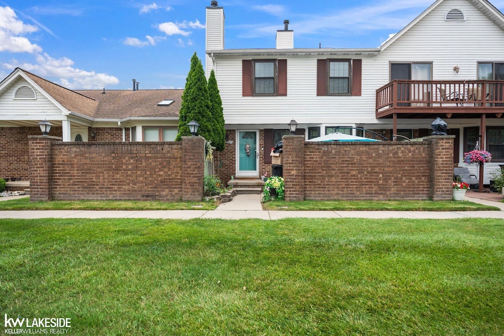 34697 E Wilma Ct, Chesterfield, MI 48047 - photo 1