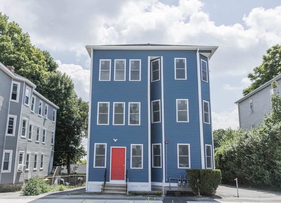 70 Hamilton St unit 2, Worcester, MA 01604 - photo 1