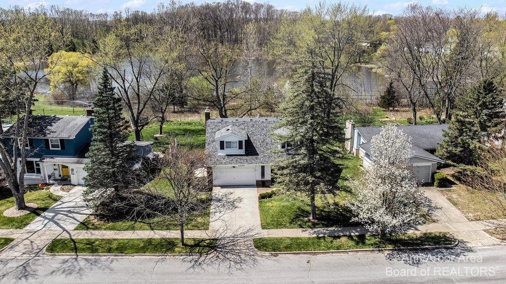 2309 Georgetown Blvd, Ann Arbor, MI 48105 - photo 1