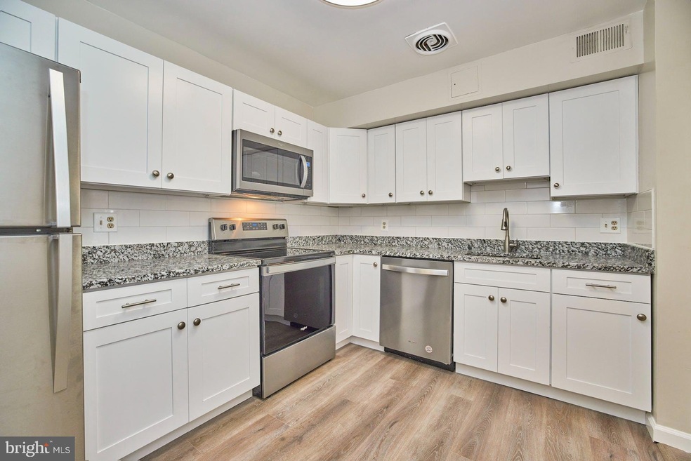 11323 Commonwealth Dr unit 4, Rockville, MD 20852 - photo 1