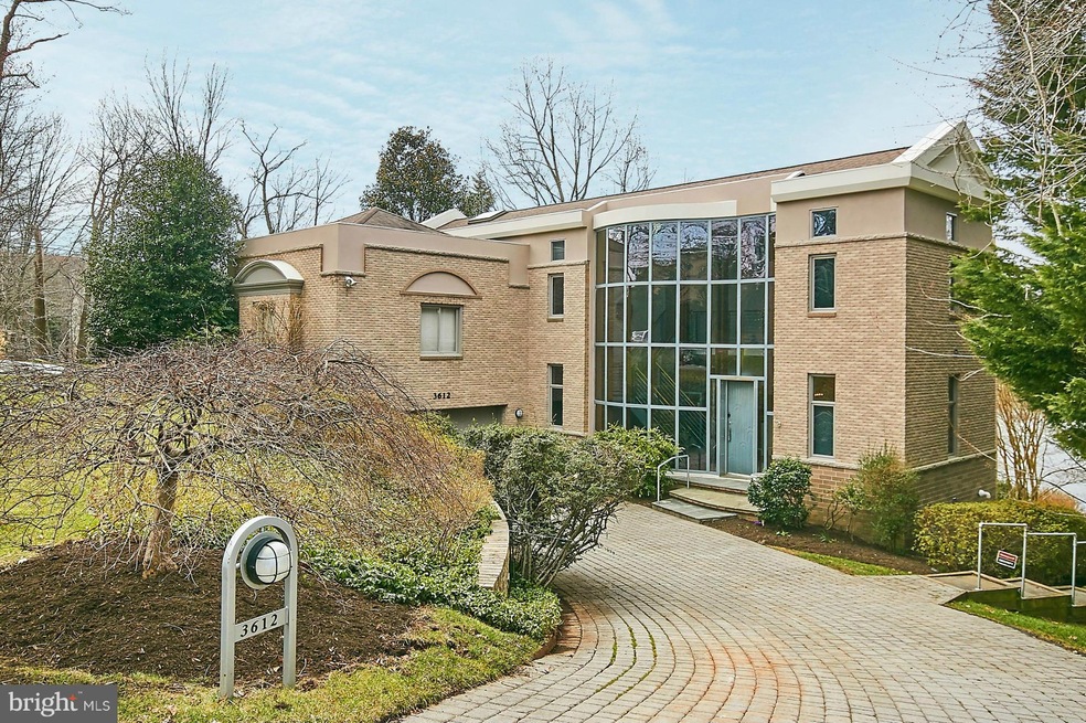 3612 Boat Dock Dr, Falls Church, VA 22041 - photo 1