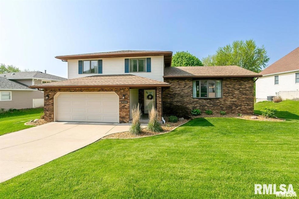 2713 W 44th St, Davenport, IA 52806 - photo 1