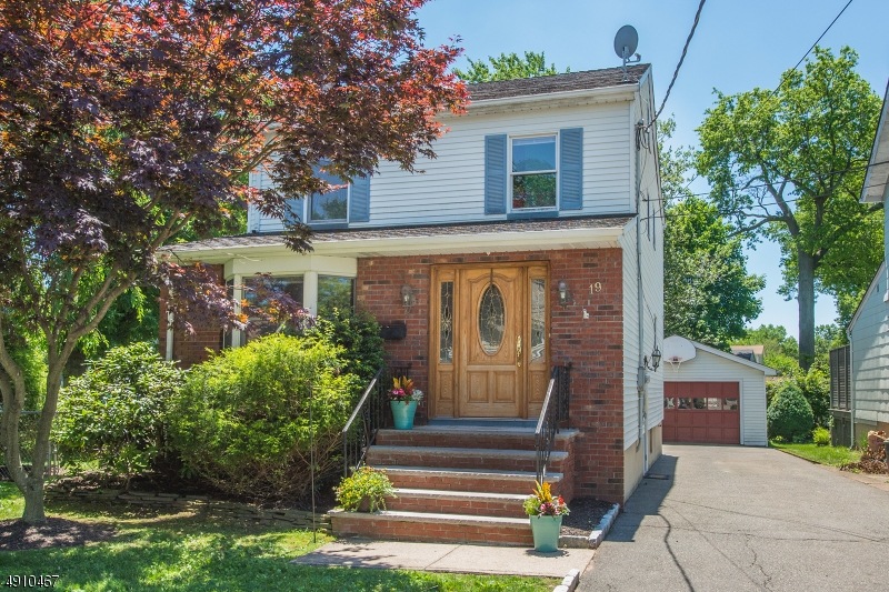 19 Day St, Bloomfield, NJ 07003 - photo 1
