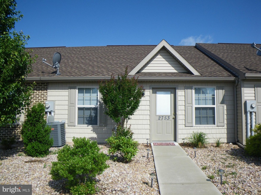 2753 Roosevelt Dr, Chambersburg, PA 17201 - photo 1