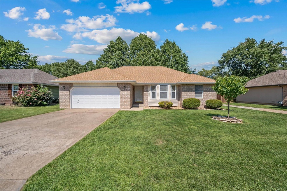 511 E Ozark Jubilee, Nixa, MO 65714 - photo 1