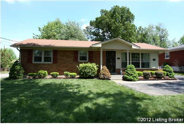 6009 Applegate Ln, Louisville, KY 40219 - photo 1