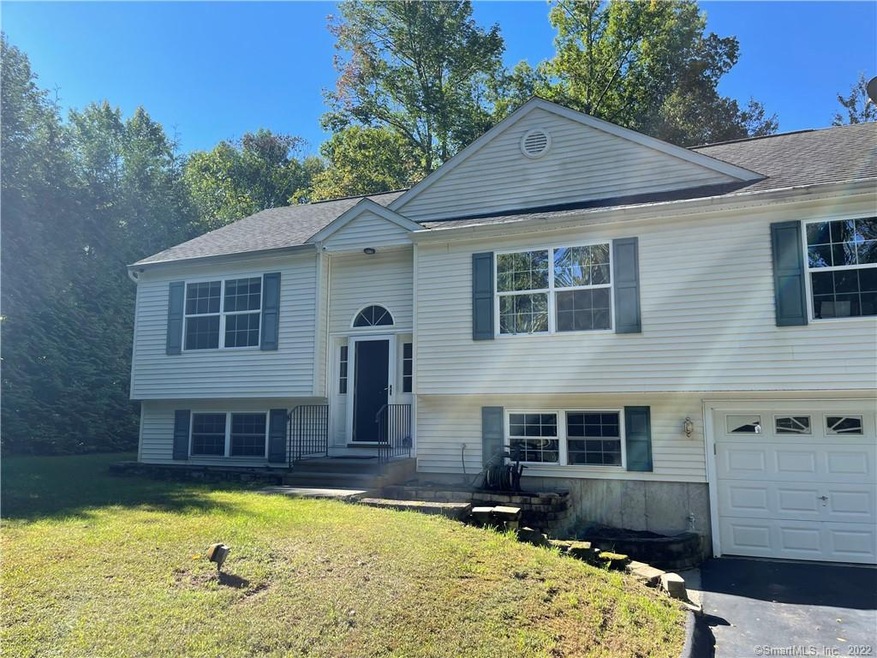 63 High Meadow Dr, Plainfield, CT 06374 - photo 1