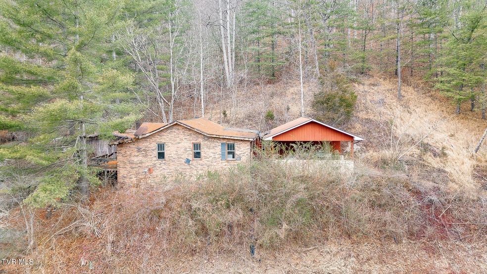 2061 Clinch River Hwy, Duffield, VA 24244 MLS 9960539