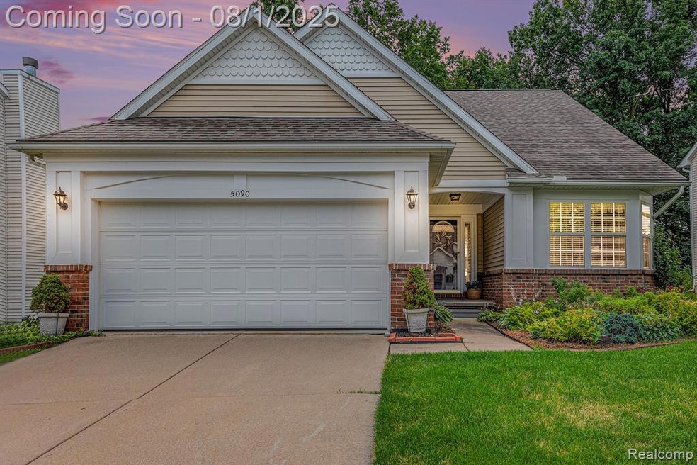 5090 Northfield Dr unit 21, Howell, MI 48843 - photo 1