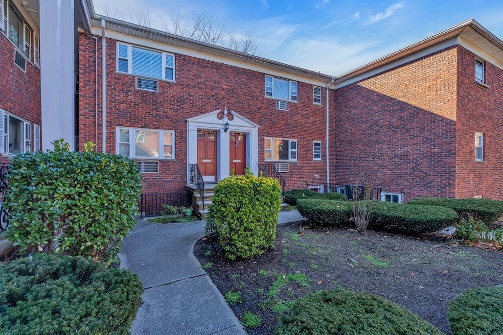 640 Franklin Ave unit 2, Nutley, NJ 07110 - photo 1