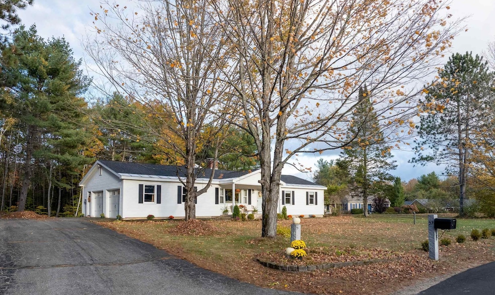 37 Orchard Dr, Moultonborough, NH 03254 - photo 1