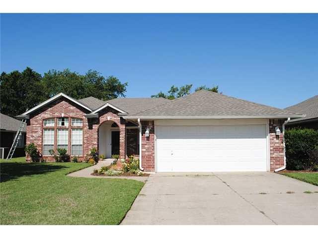 4100 Night Hawk Dr, Norman, OK 73072 - photo 1