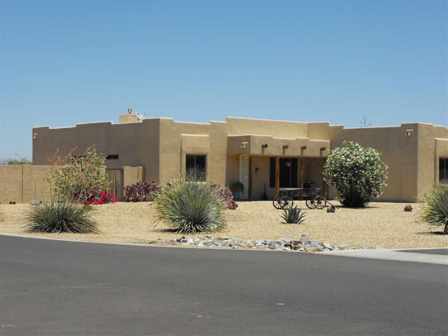 Exterior 1