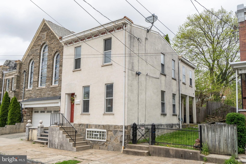 4737 Silverwood St, Philadelphia, PA 19128 - photo 1