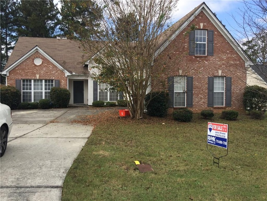 1298 Barrett Bluff Dr, Lawrenceville, GA 30045 - photo 1