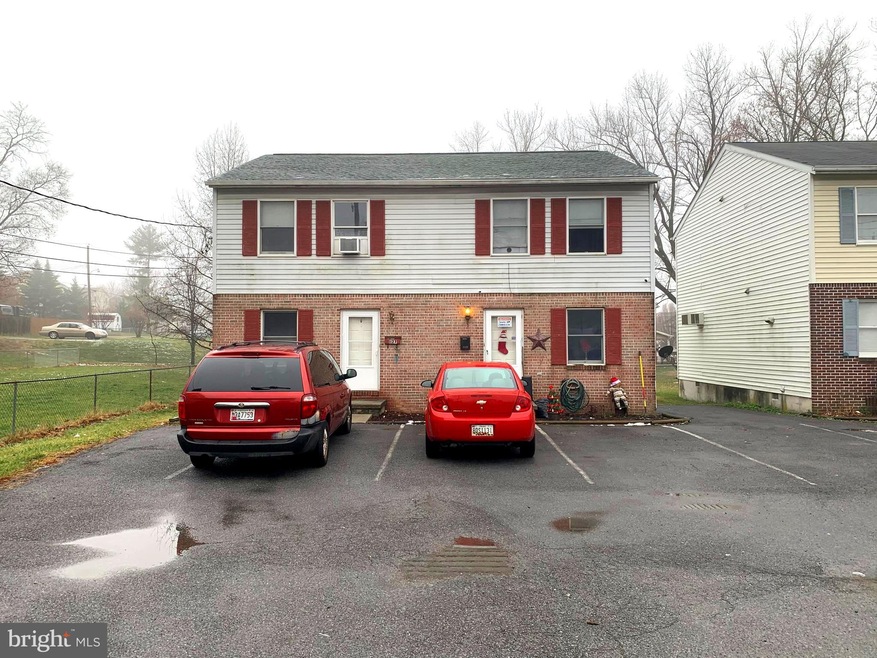 1127 W Washington St, Hagerstown, MD 21740 - photo 1