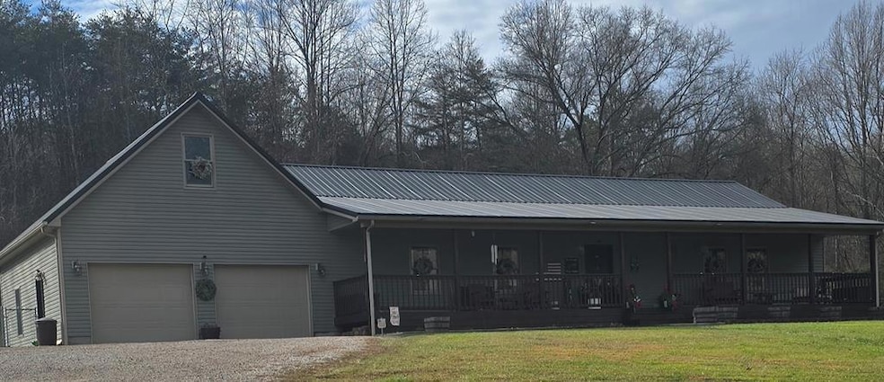 292 W 13th St, Wellston, OH 45692 - photo 1