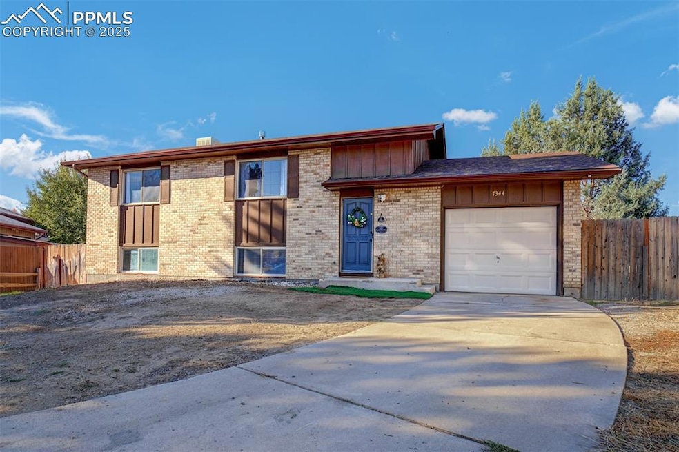 Pending $350,000 • Co-Listing Agent