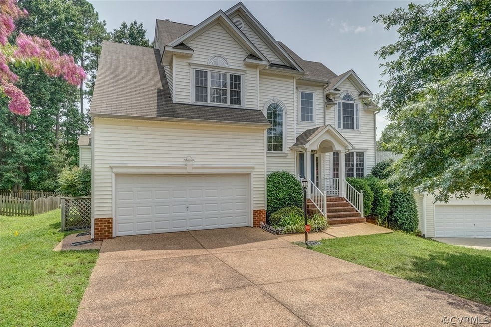 3 Levels, 5 Bedrooms and 3 1/2 Baths