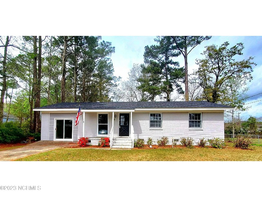 301 Lakewood Dr, Jacksonville, NC 28546 - photo 1