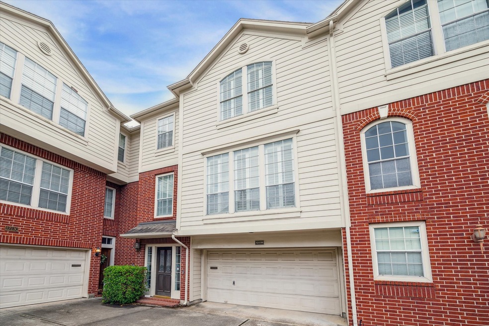 1213 Oneil St unit B, Houston, TX 77019 - photo 1