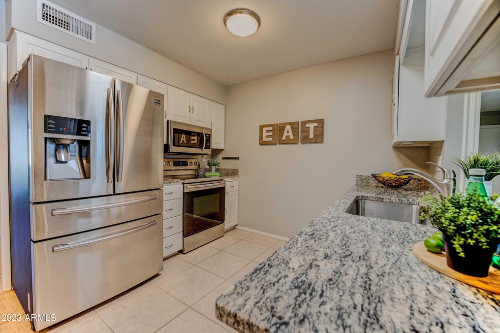 13653 N Newcastle Dr, Sun City, AZ 85351 - photo 1