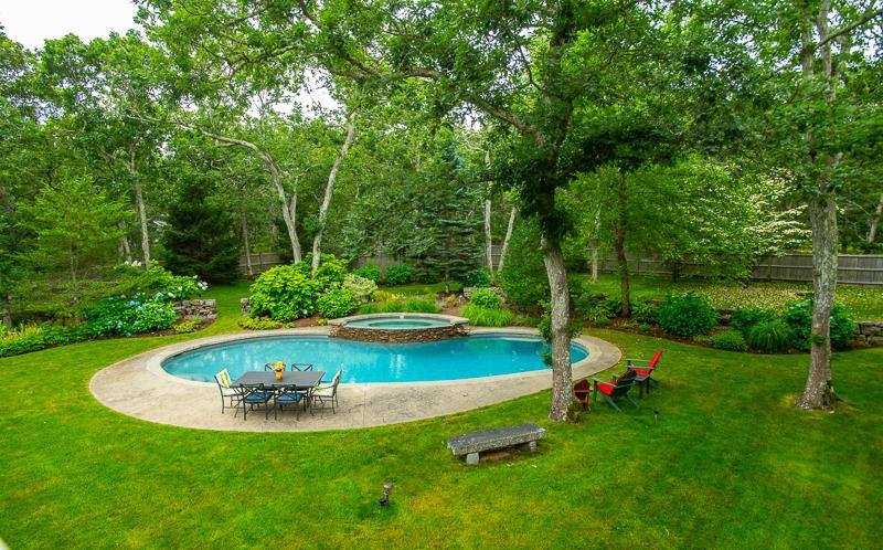 4 S Vine Ln, Vineyard Haven, MA 02568 - photo 1