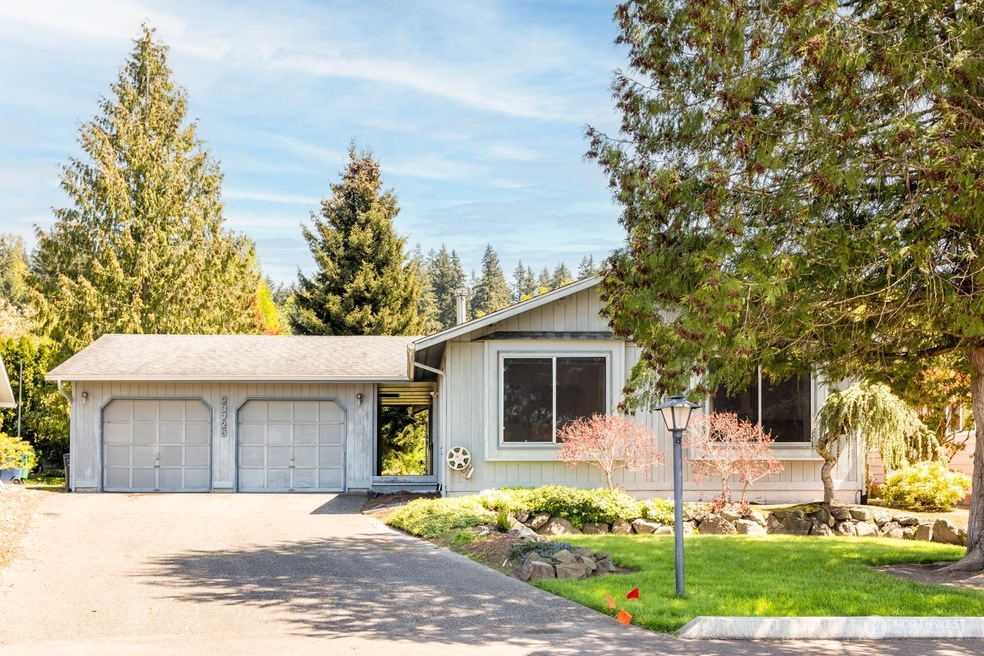 23725 Lake Dr E, Bothell, WA 98021 - photo 1