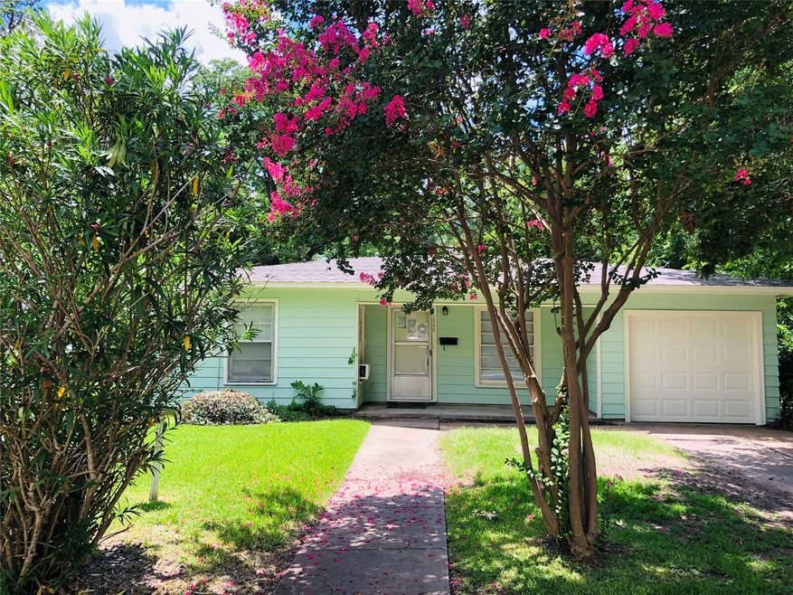 1302 Dudley St, Richmond, TX 77469 - photo 1