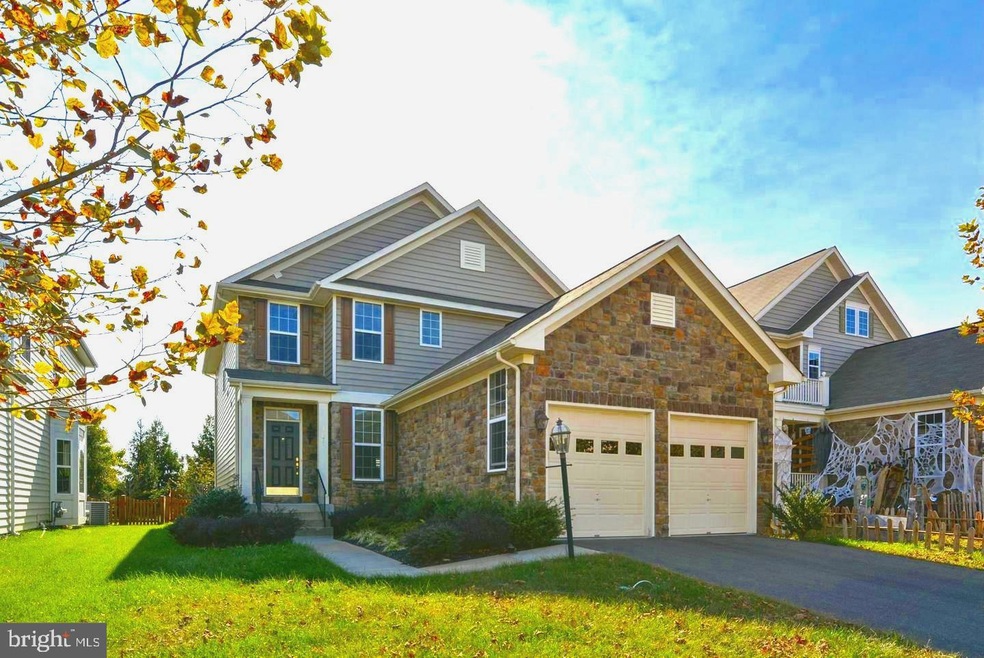 42977 Thornblade Cir, Ashburn, VA 20148 - photo 1